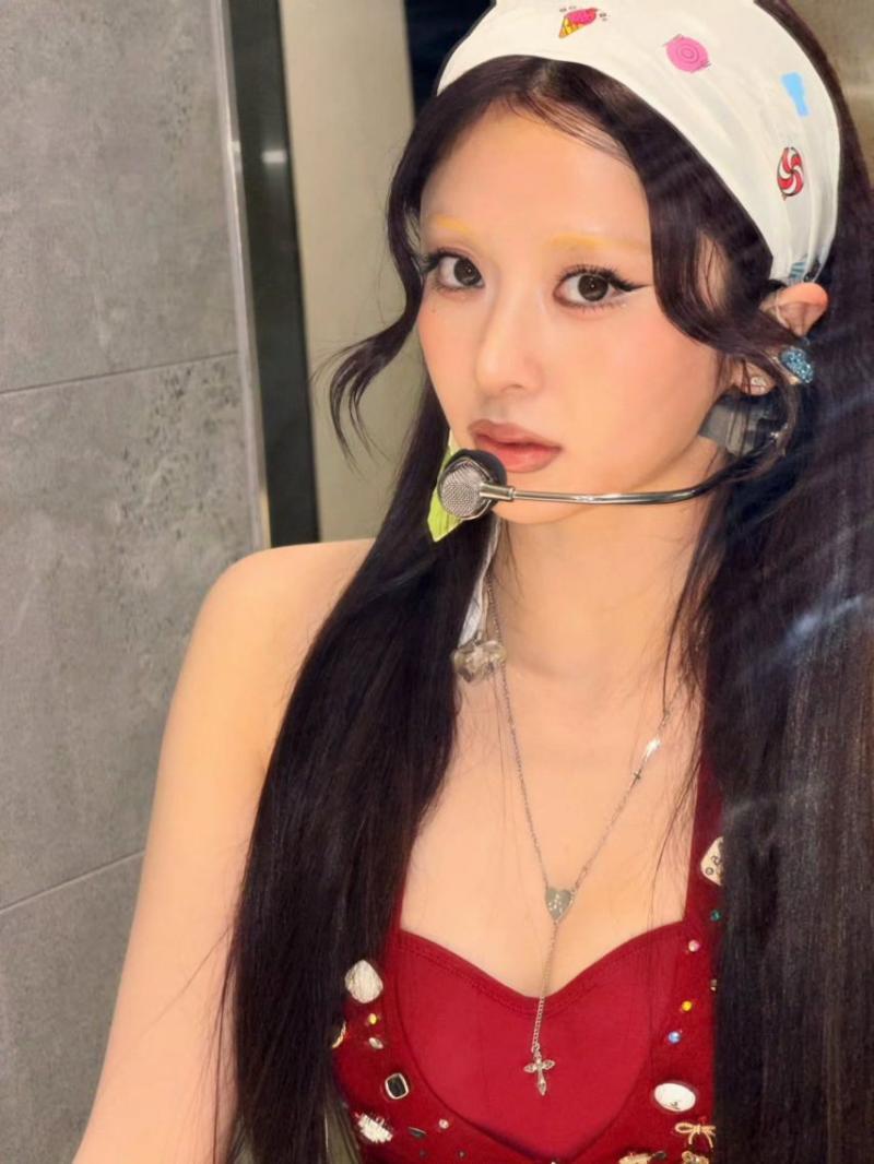 르세라핌 윤진
