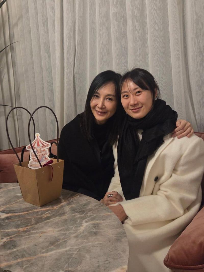 채시라