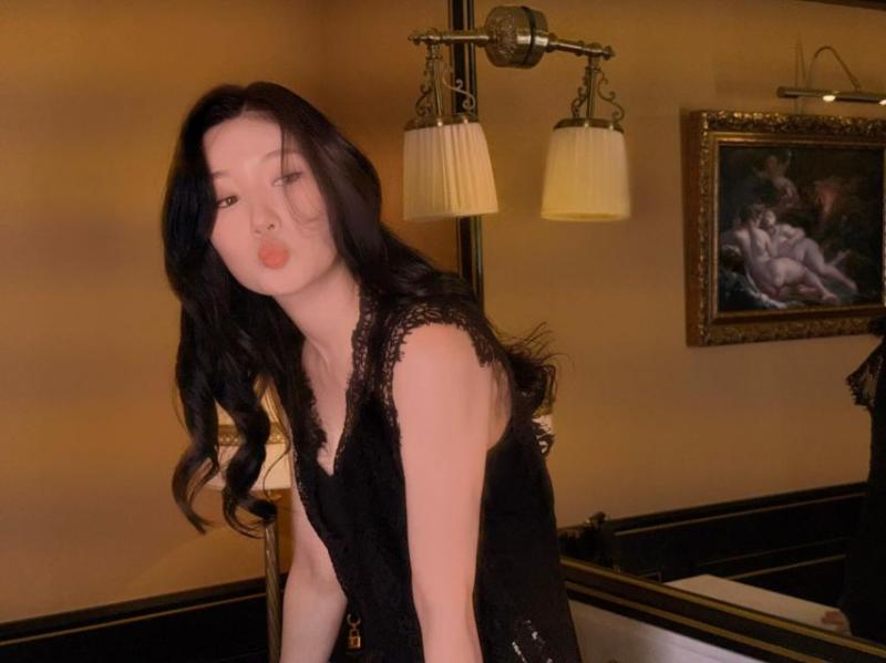 정채연