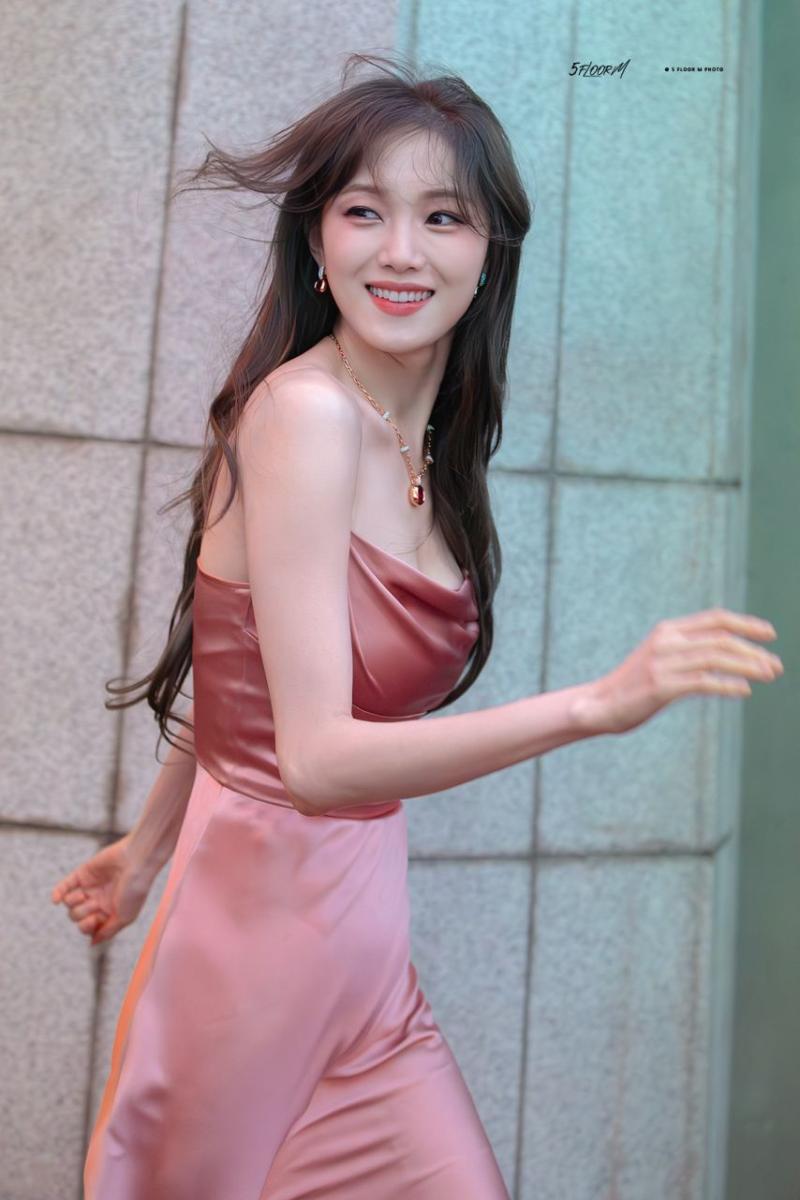 이성경 한국 뮤지컬 어워즈 레드카펫