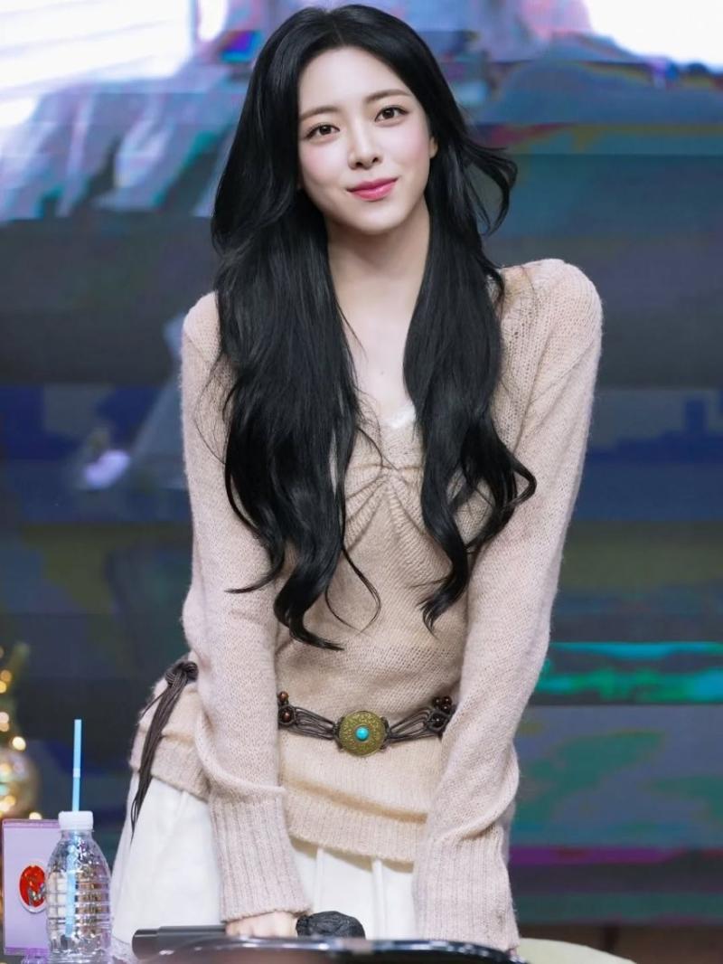 ITZY (있지) 유나