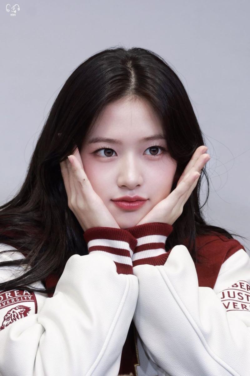 아이브 안유진
