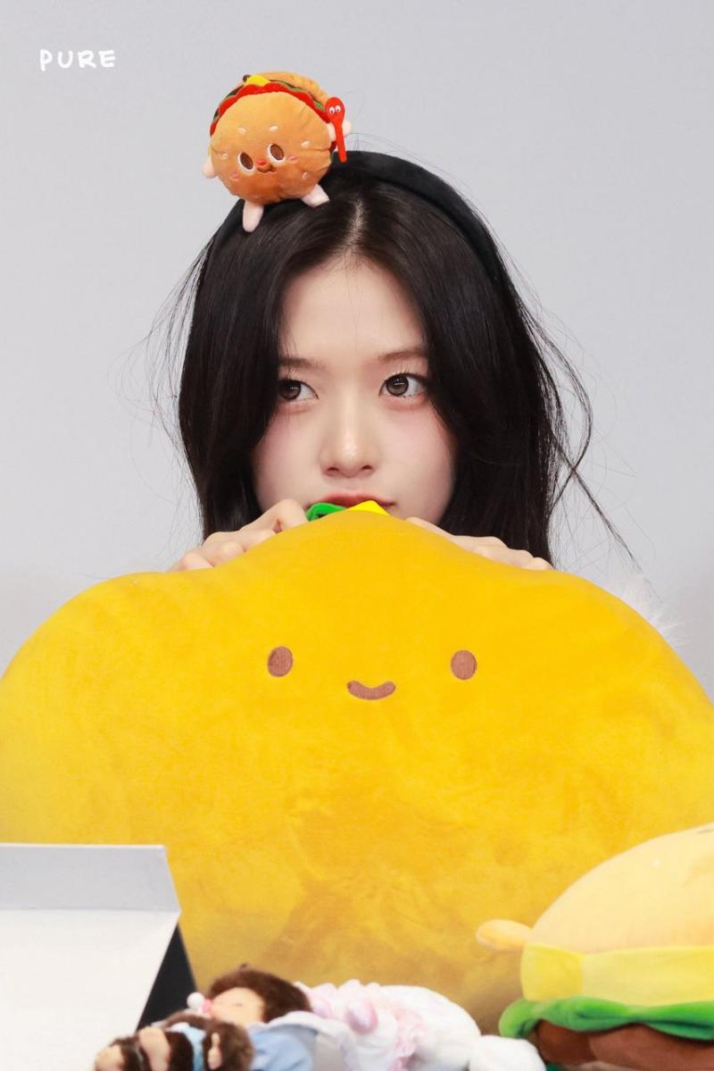 아이브 안유진