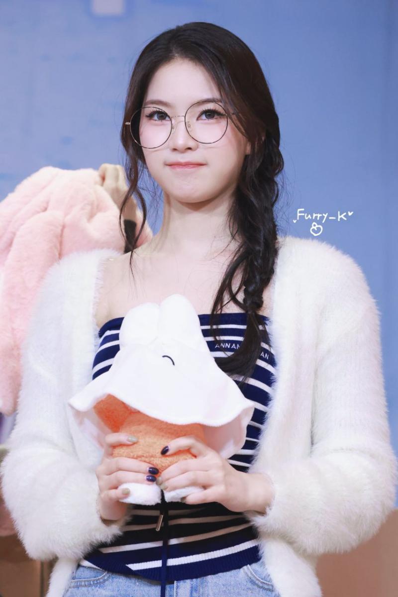 스테이씨 아이사