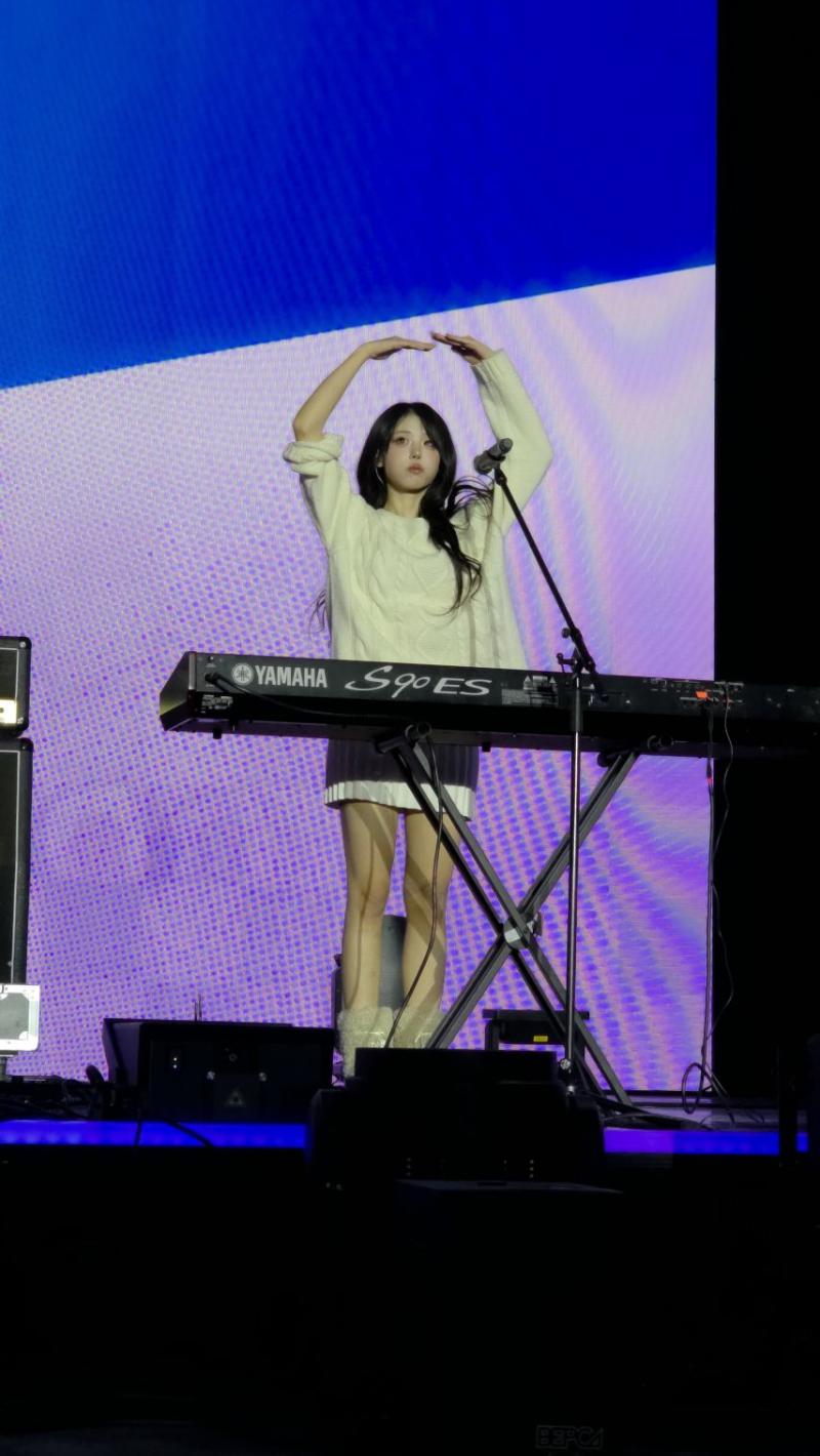 QWER 히나