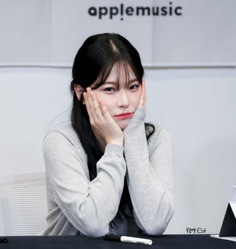 프로미스나인 백지헌