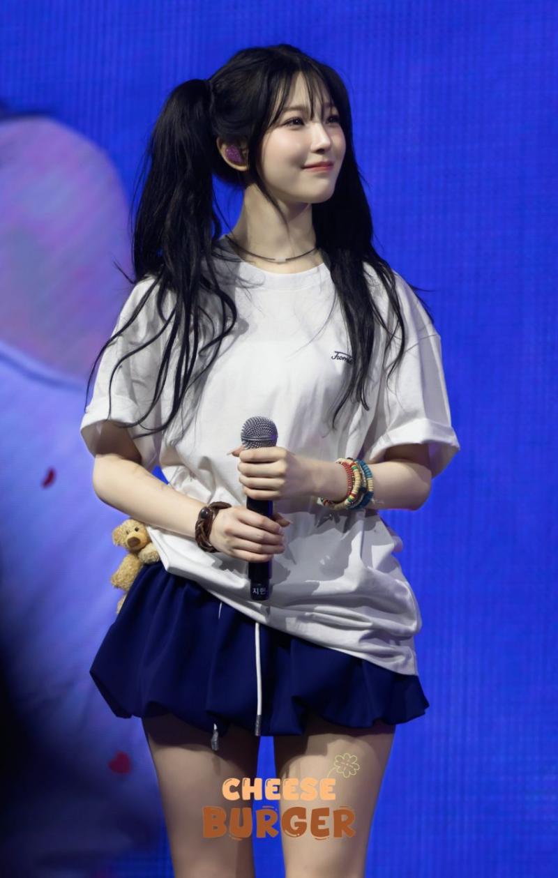 프로미스나인 백지헌