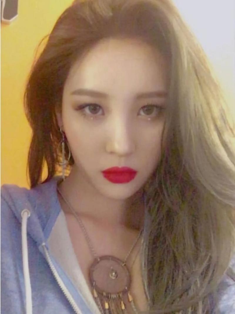선미 (SUNMI)