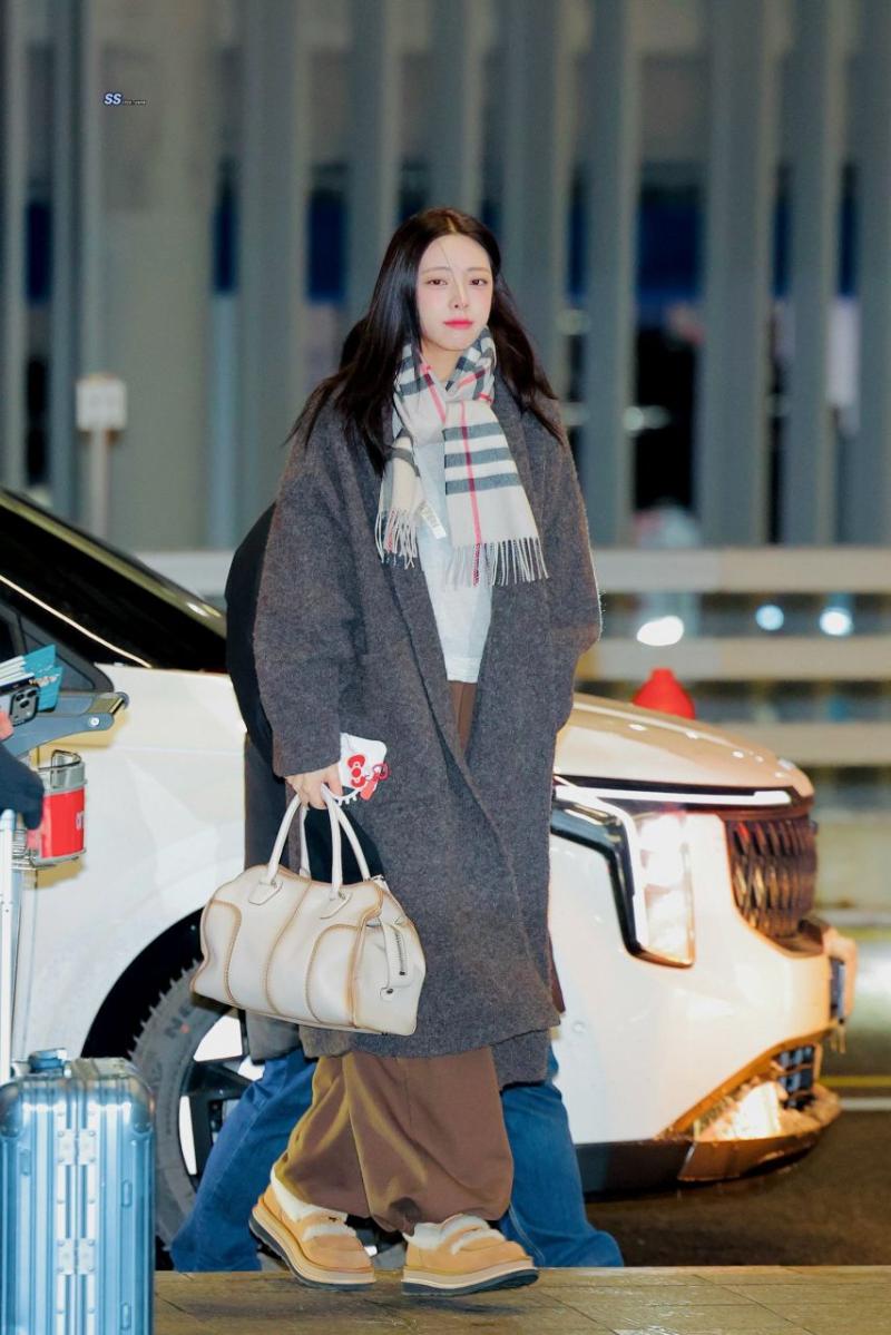 ITZY 유나 260124 출국