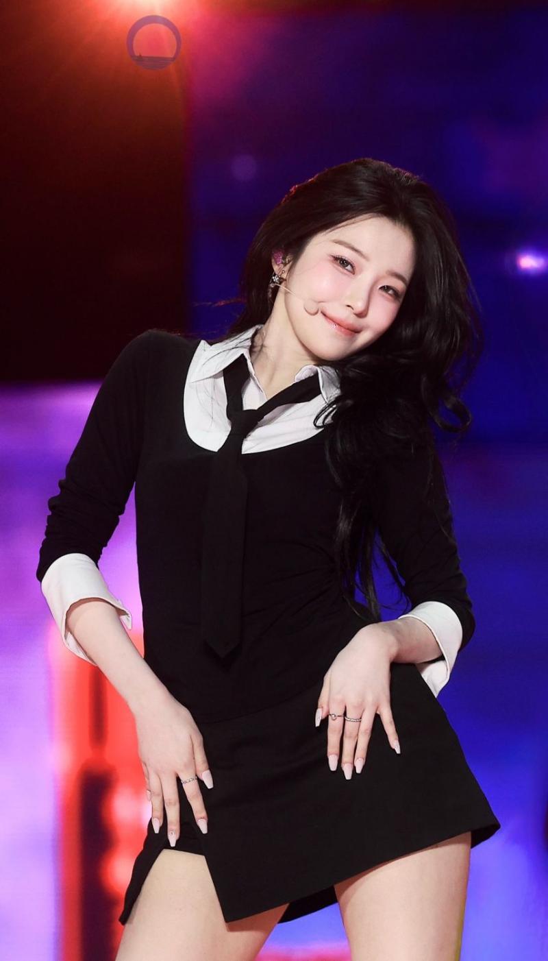 프로미스나인 백지헌