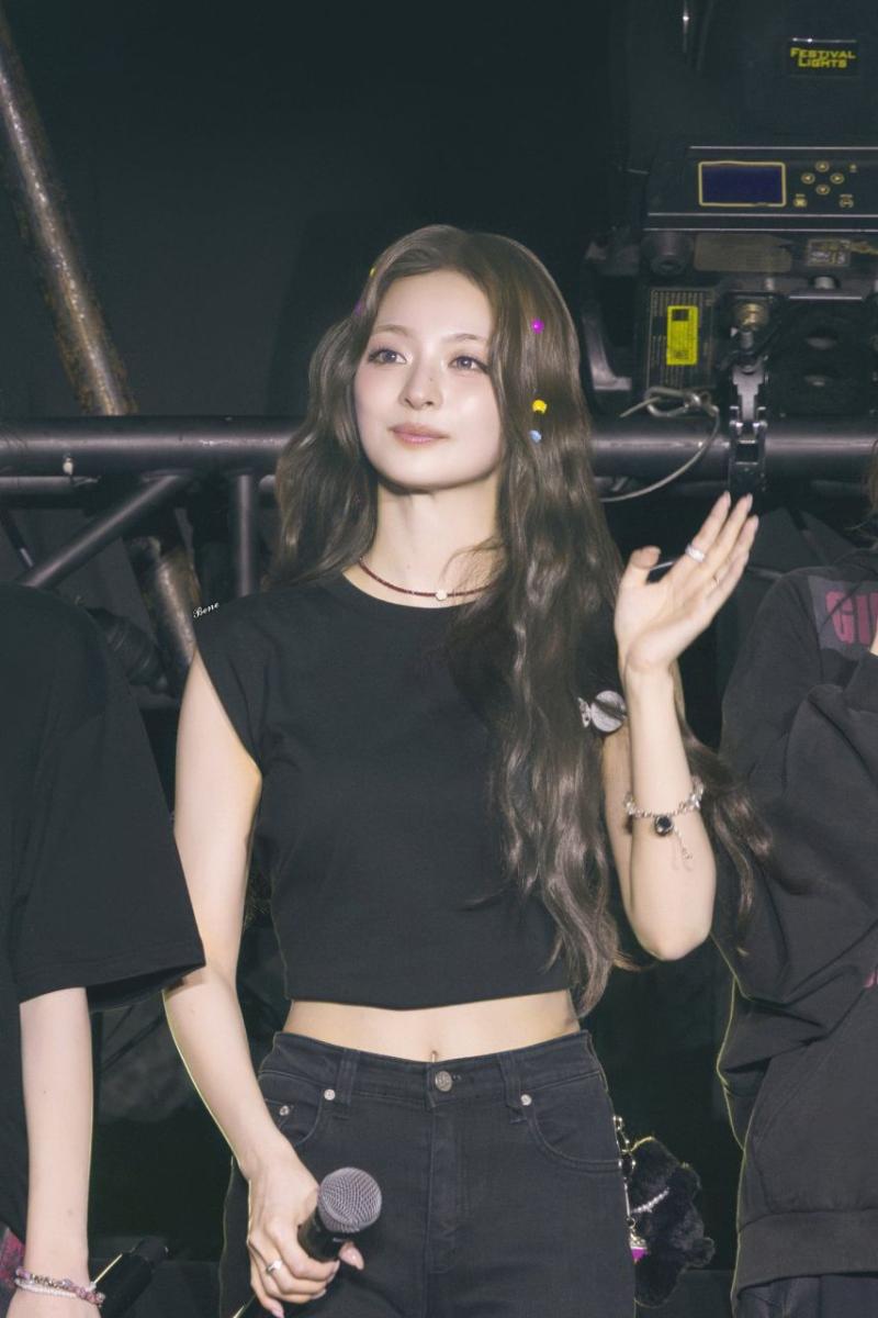 프로미스나인 이나경