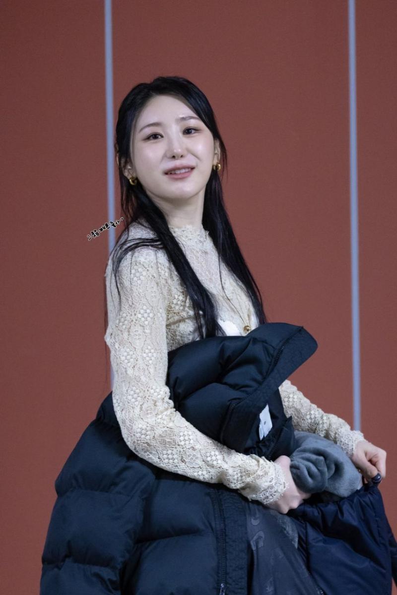 이채연