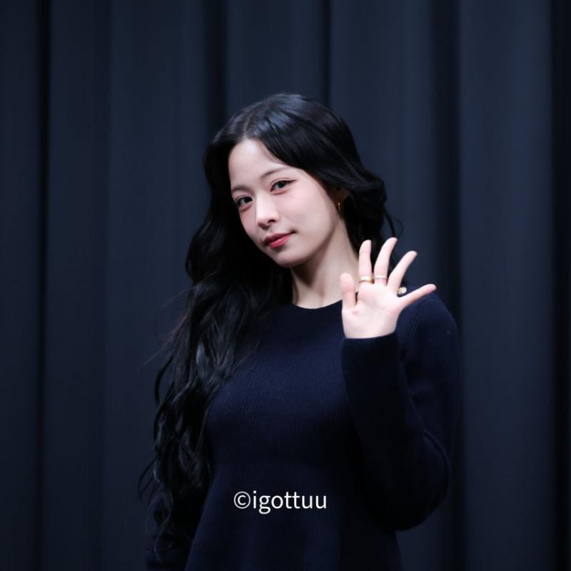 프로미스나인 이채영