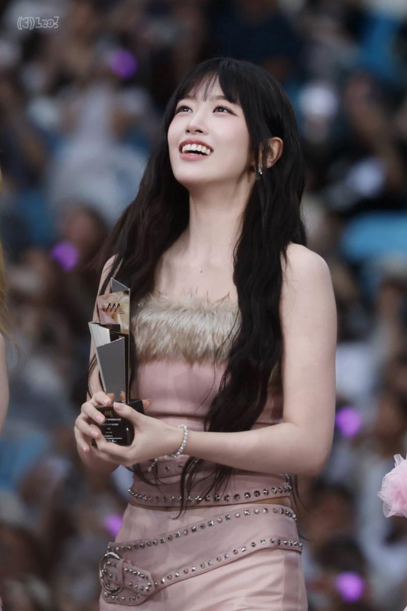 아이브 안유진