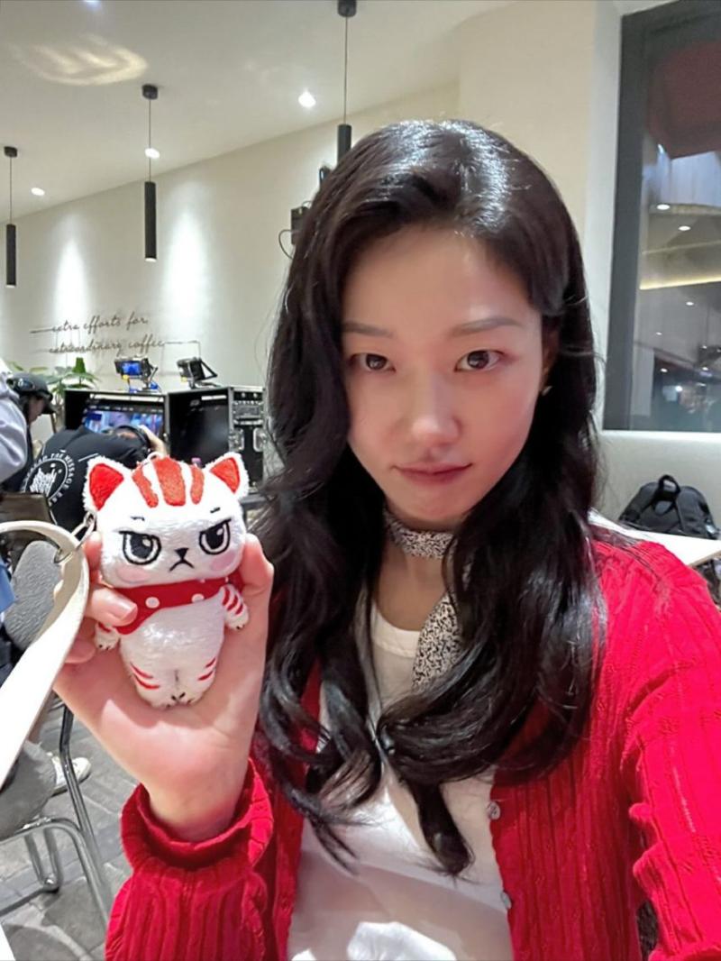 하윤경 인별 with 박신혜 최지수 강채영