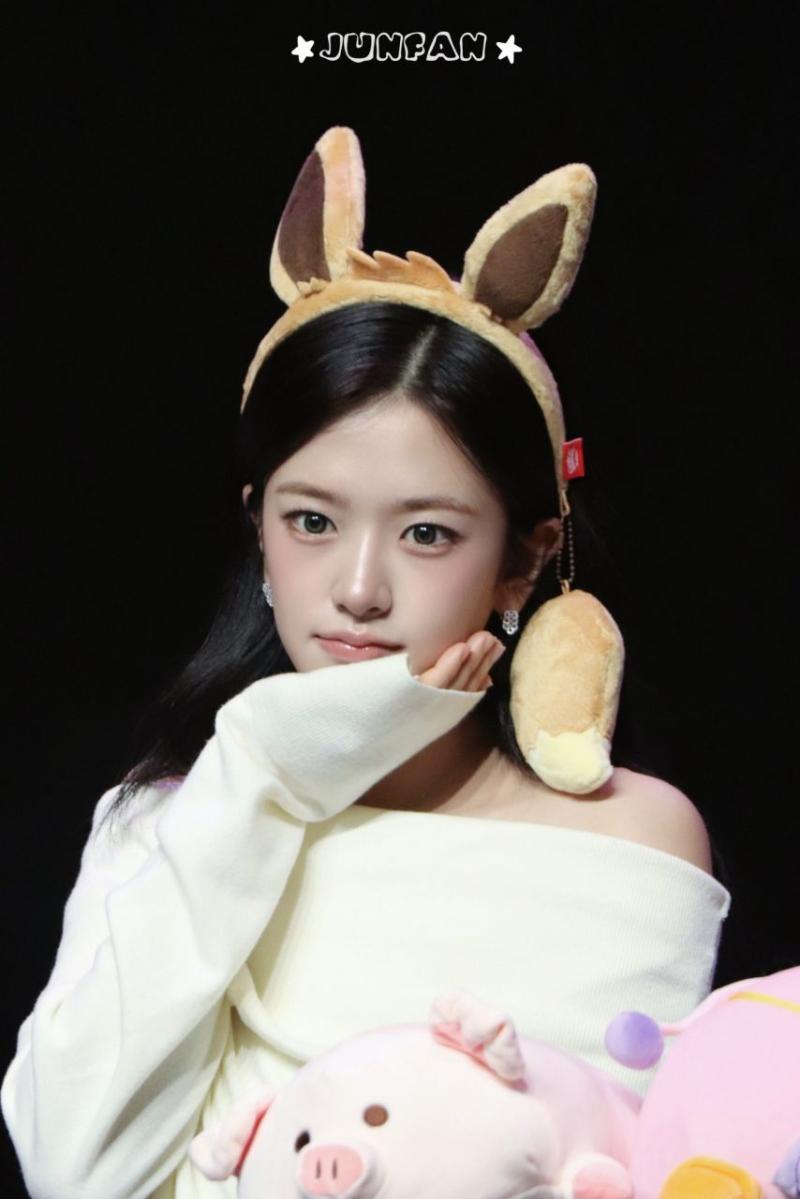 아이브 안유진