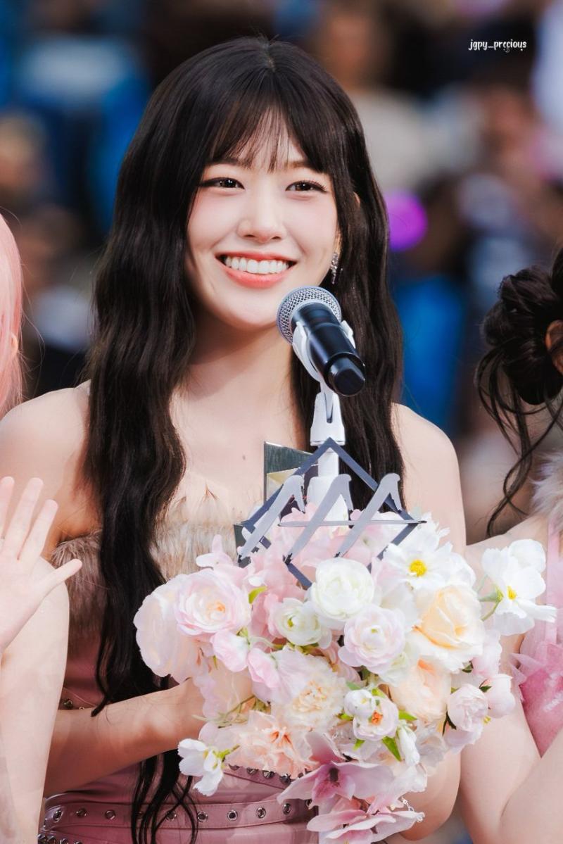 아이브 안유진