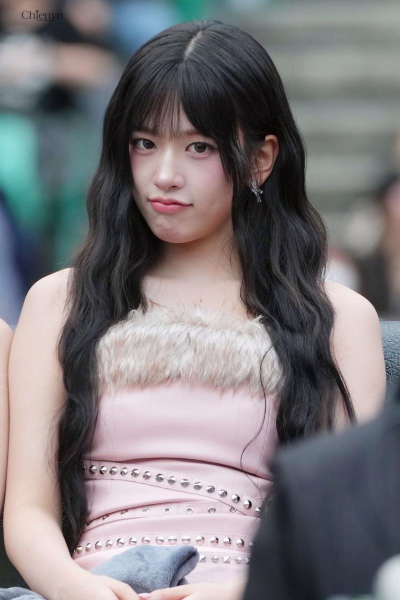 아이브 안유진