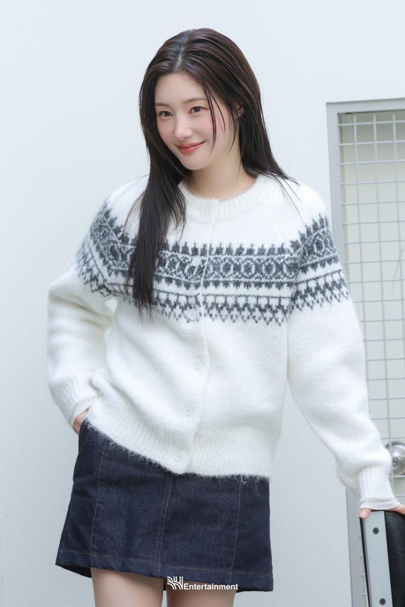 정채연