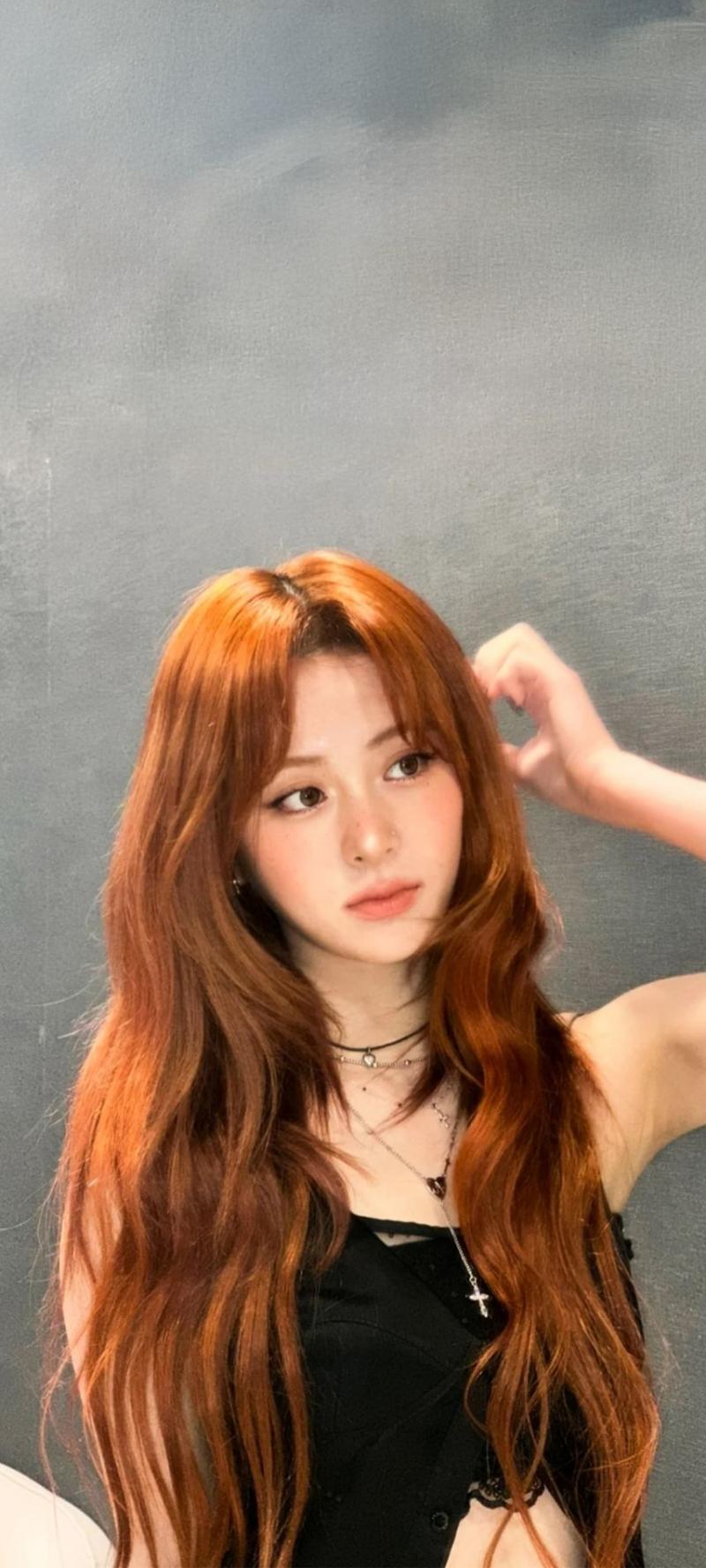 르세라핌 허윤진