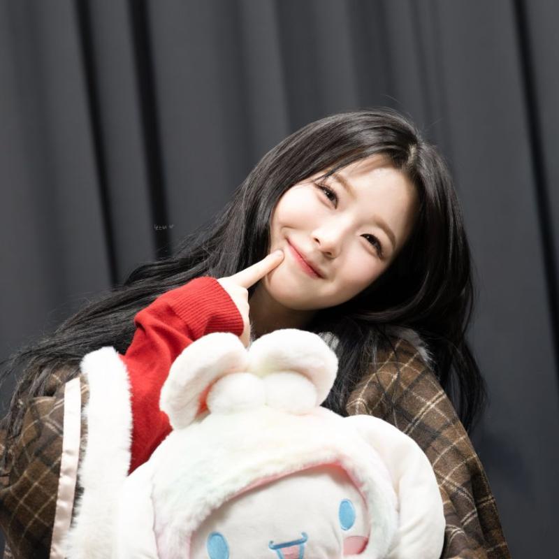 프로미스나인 백지헌
