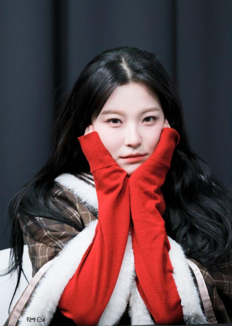 프로미스나인 백지헌