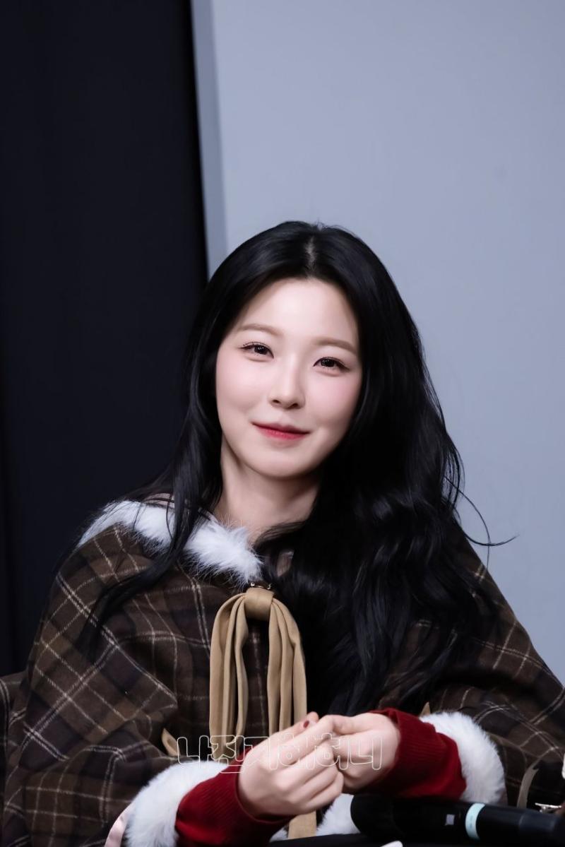 프로미스나인 백지헌