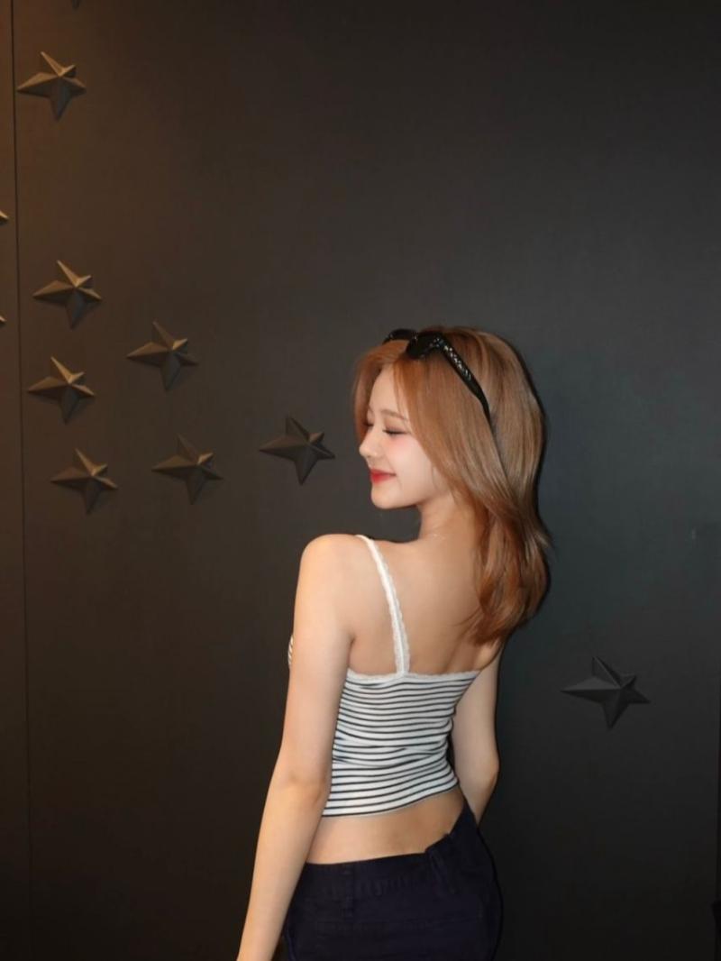 BABYMONSTER (베이비몬스터) 파리타