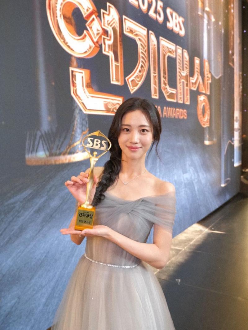 홍화연