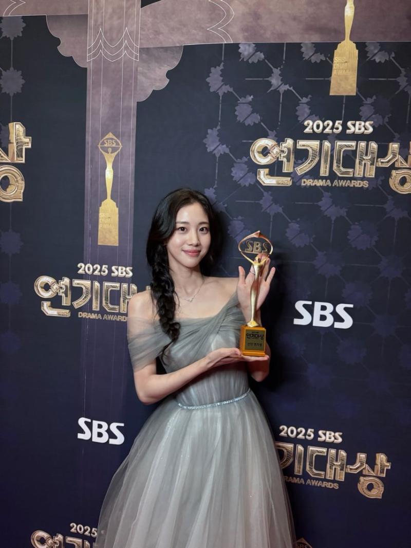 홍화연