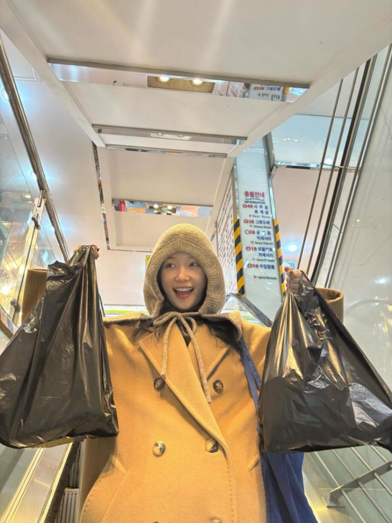 정채연