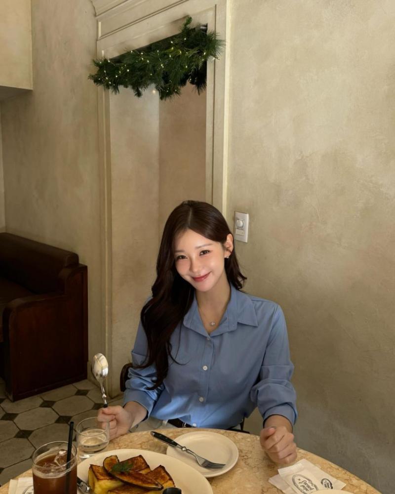 김윤희 아나운서