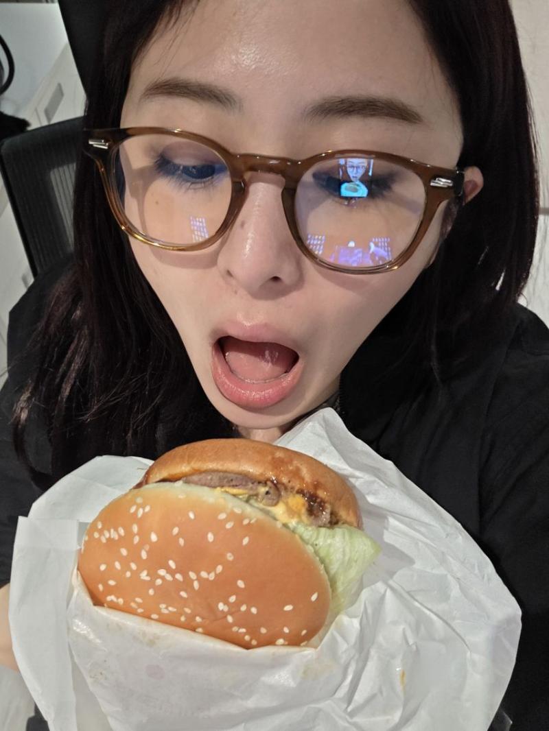 르세라핌 허윤진,홍은채
