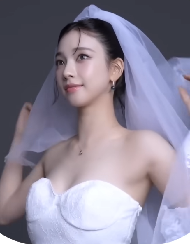 정말 예쁘게 나온 단발 카리나