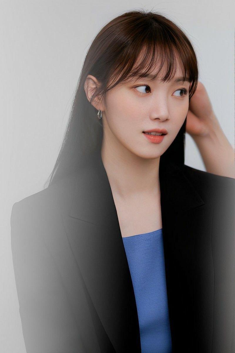 배우 이성경