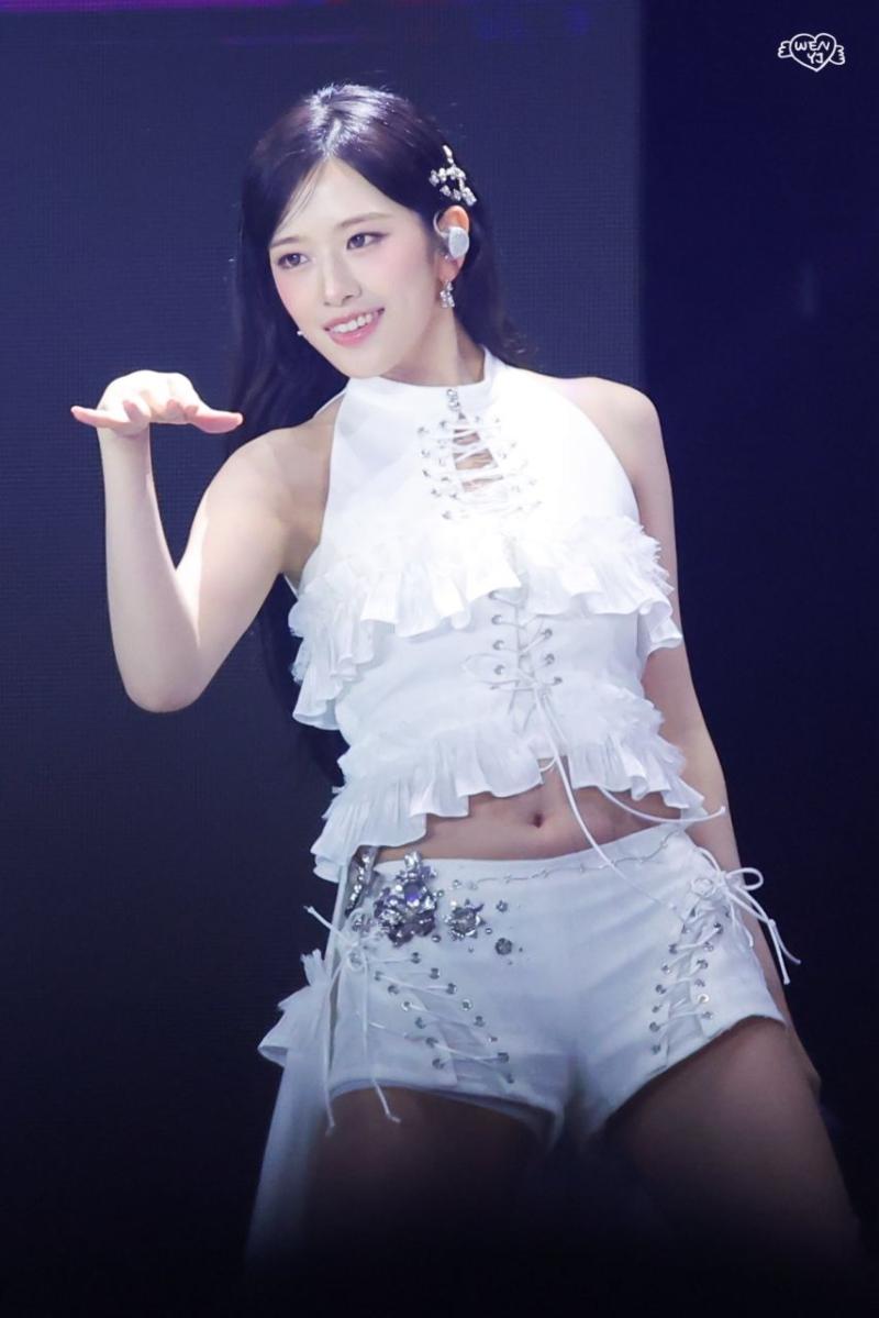 아이브 안유진