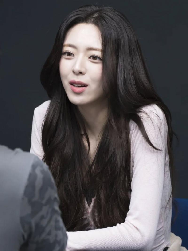 ITZY (있지) 유나