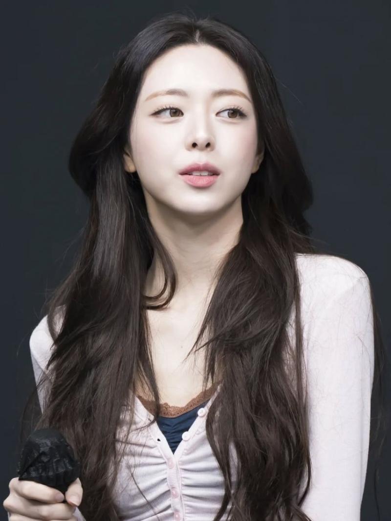 ITZY (있지) 유나