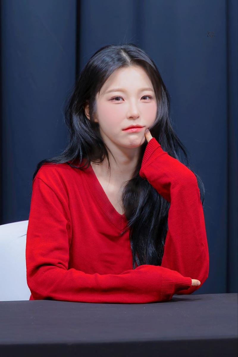 프로미스나인 백지헌
