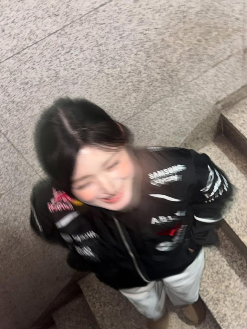 피프티피프티 아테나