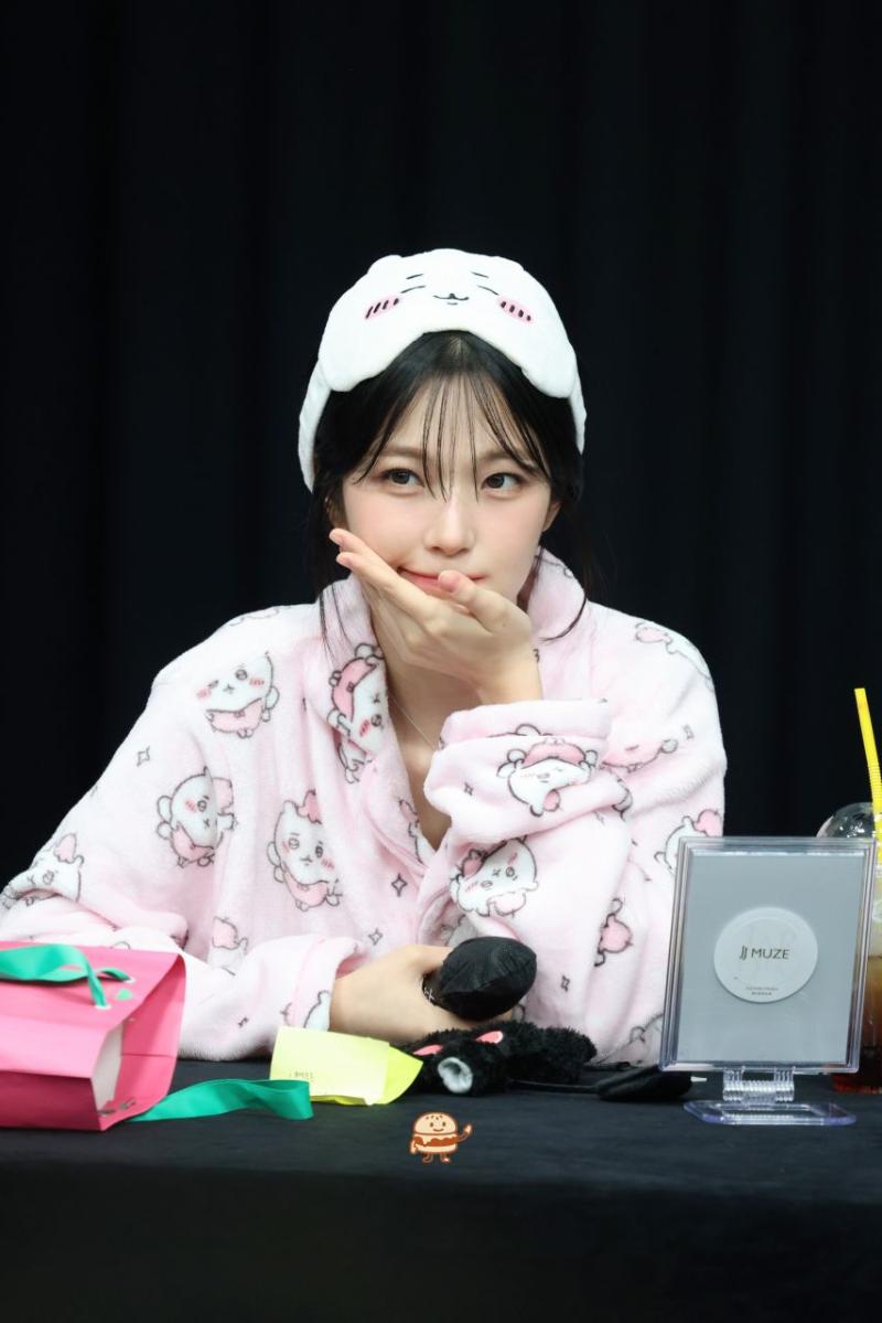프로미스나인 지헌