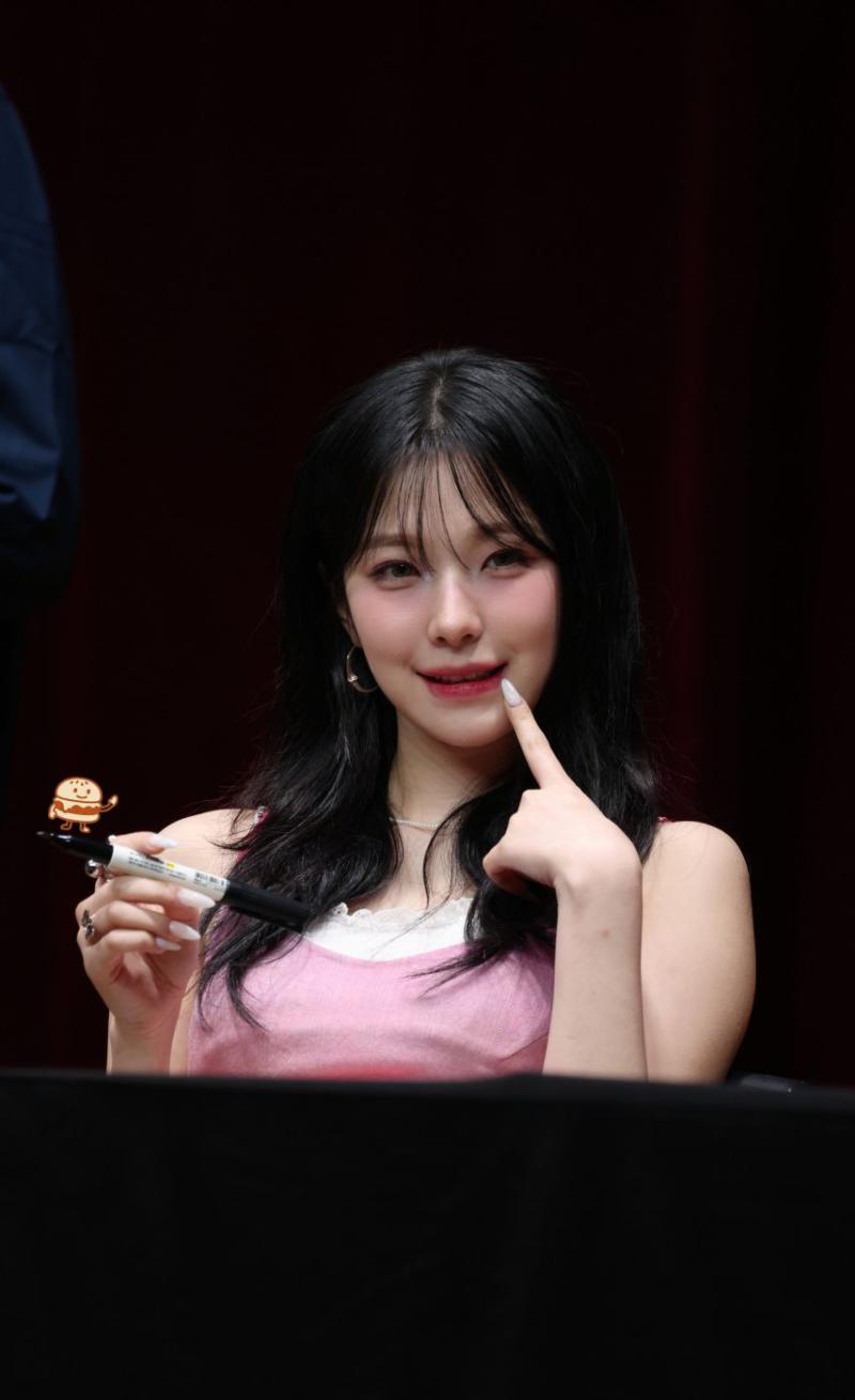 프로미스나인 지헌