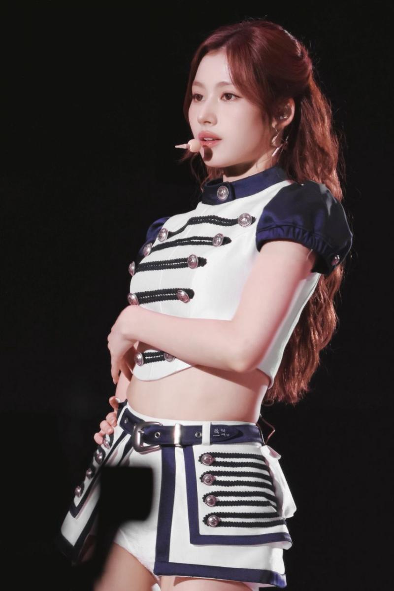 트와이스 사나