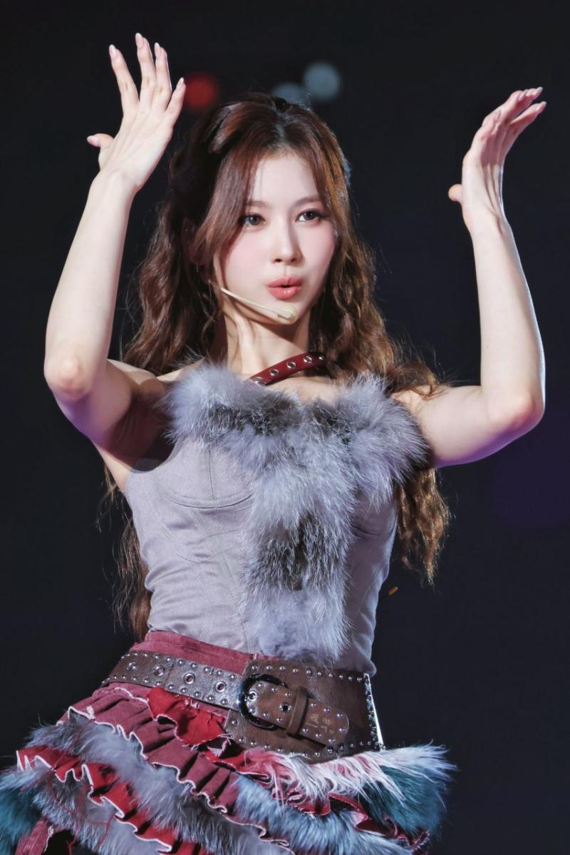 트와이스 사나