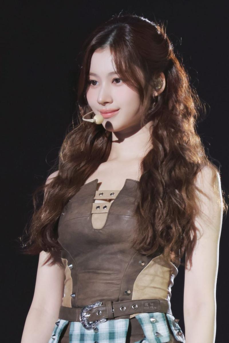 트와이스 사나