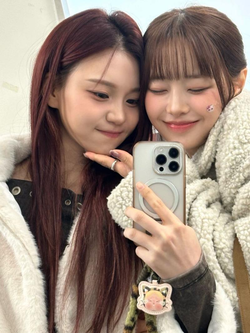 엄지 VIVIZ비비지 with 츄