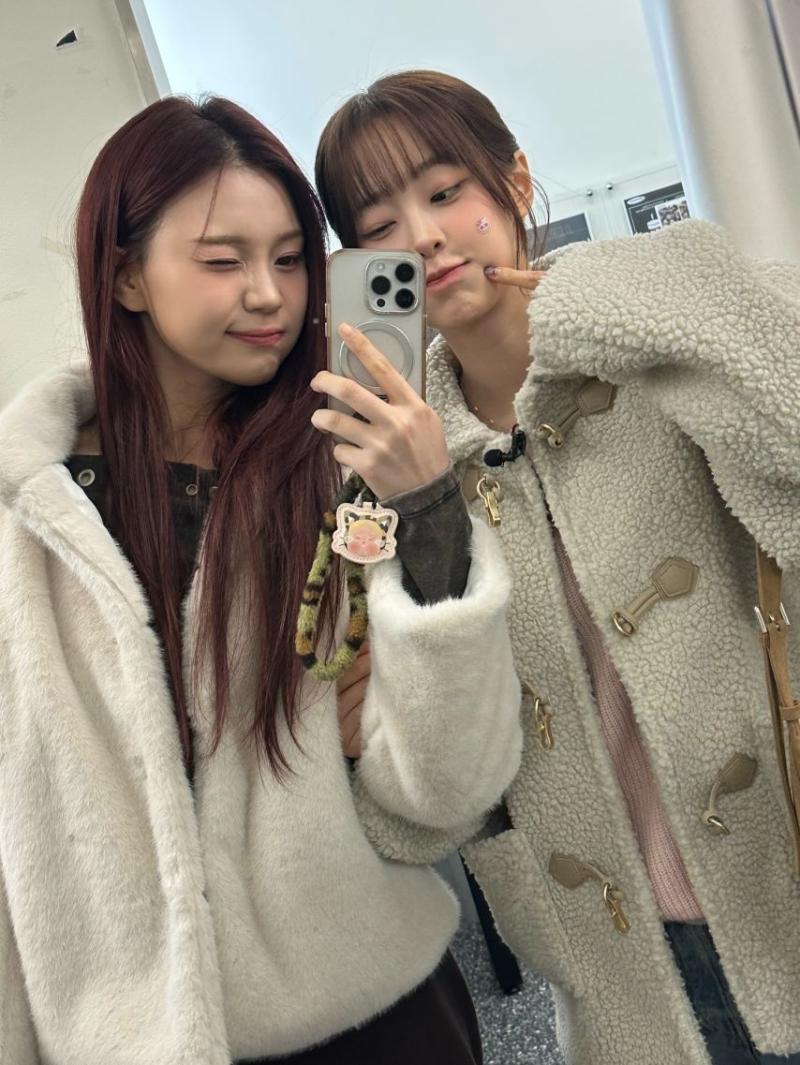 엄지 VIVIZ비비지 with 츄