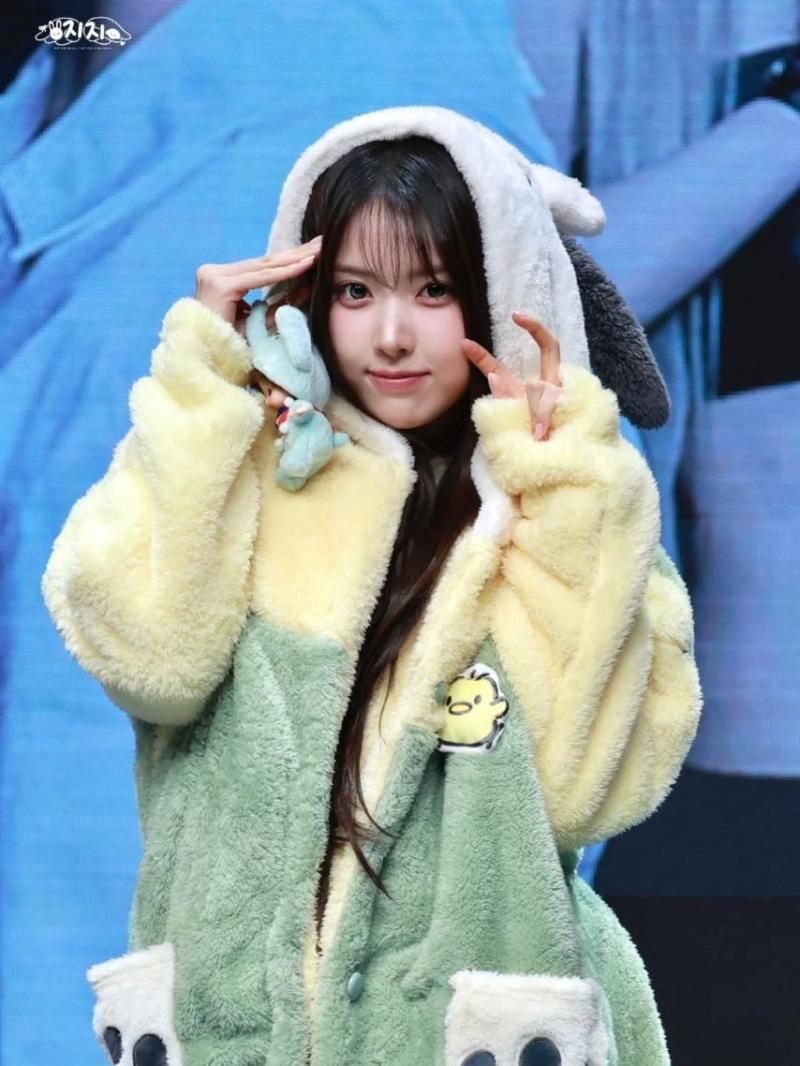 NMIXX (엔믹스) 지우