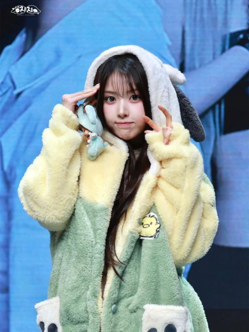 NMIXX (엔믹스) 지우