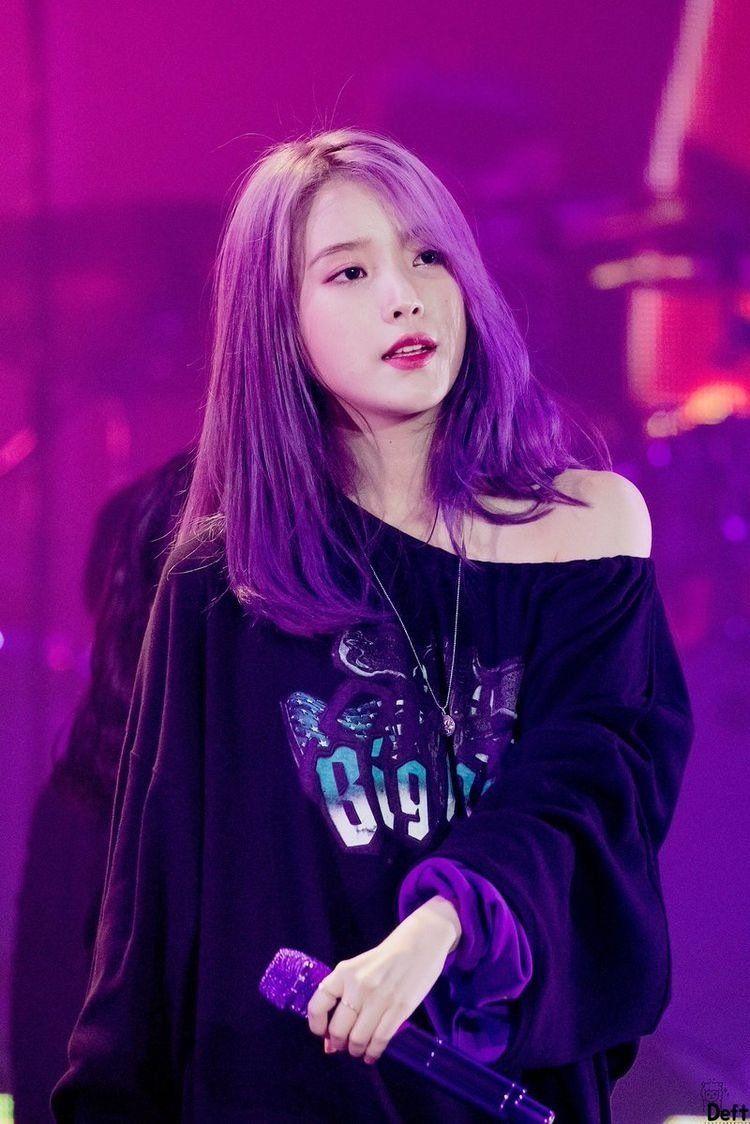 한국의 독보적인 섹시 가수 아이유